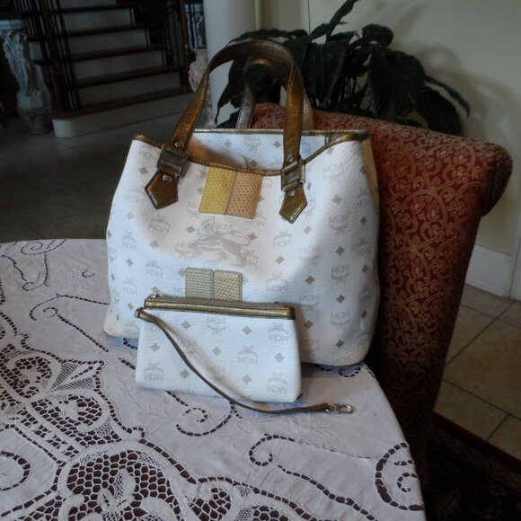 MCM White/Gold Signature Logo Napa Leather Tote & Pouch Set /Snake Print Detail - Picture 3 of 16